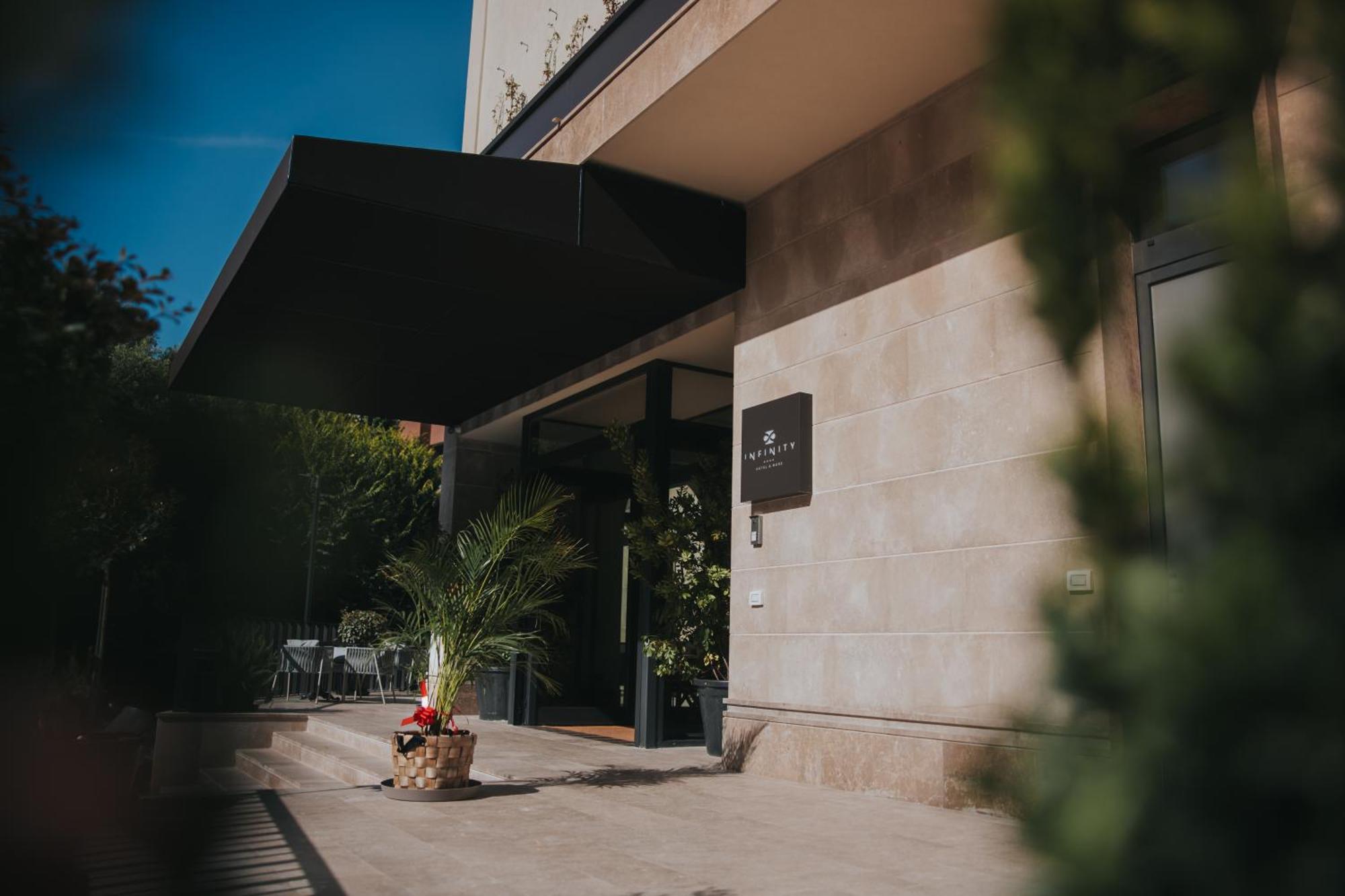 Infinity Hotel & More Budva Dış mekan fotoğraf